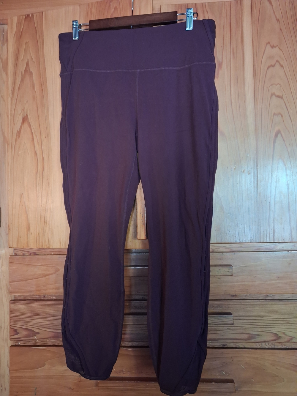 Athleta Deep Plum Cropped Leggings